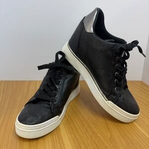 GUESS‎ Flowurs Black Embossed Logo Wedge Sneakers Women's Size 8.5
